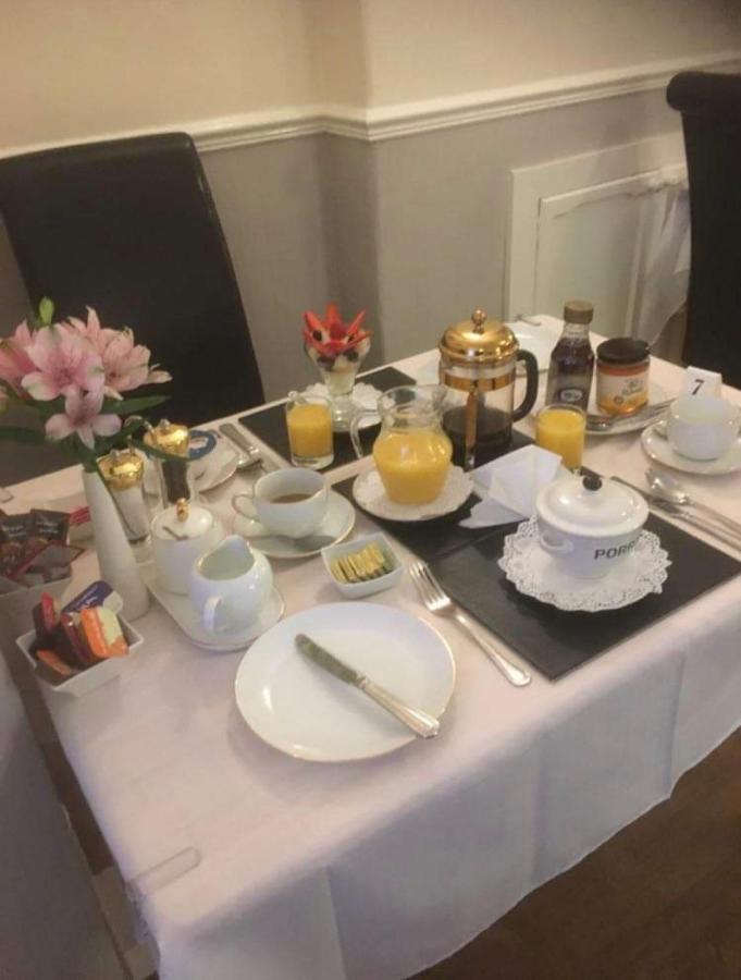 Crowndale Torquay - Exclusively For Adults Bed & Breakfast Dış mekan fotoğraf