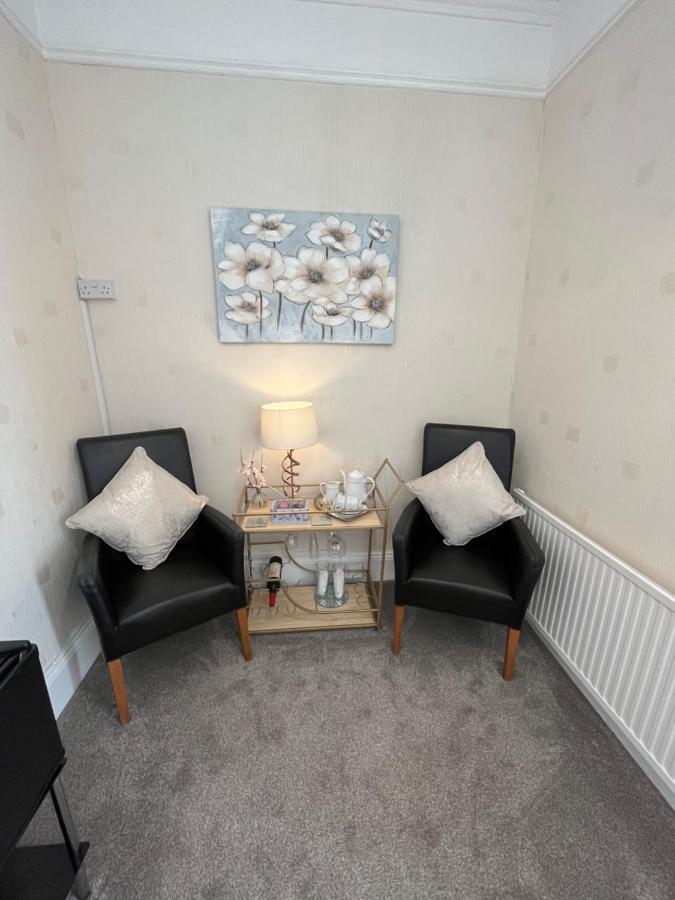 Crowndale Torquay - Exclusively For Adults Bed & Breakfast Dış mekan fotoğraf