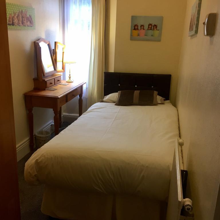 Crowndale Torquay - Exclusively For Adults Bed & Breakfast Dış mekan fotoğraf